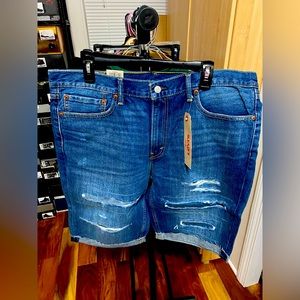 Levi’s men’s 511 slim-fit dark blue denim distressed shorts waist 38